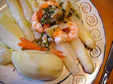 Asperges-met-garnalen