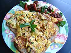 Omelet-met-garnaaltjes-en-ham