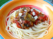 Spaghetti-met-ui-spek-en-tomaat