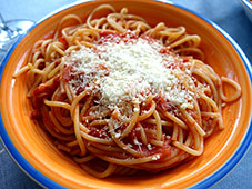 Spaghetti-pomarola